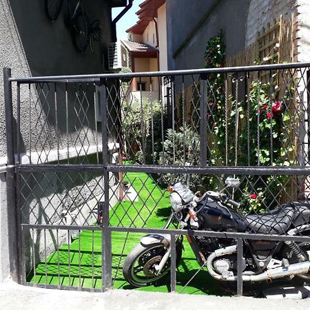 Motor House Unirii 호텔 부쿠레슈티 외부 사진